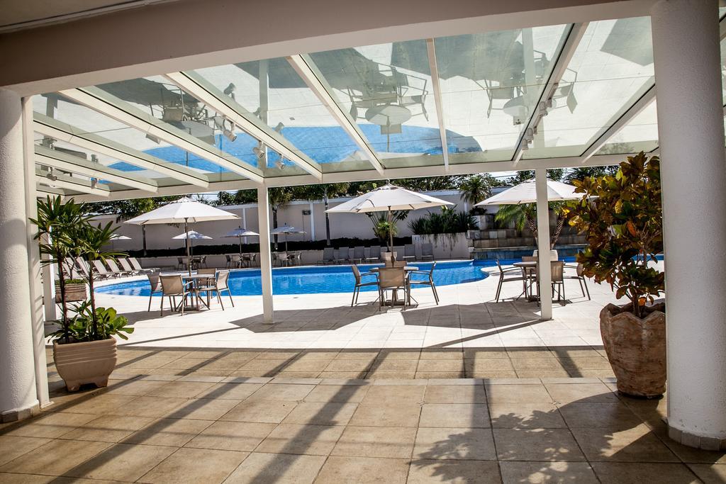 Itu Plaza Hotel Exteriör bild